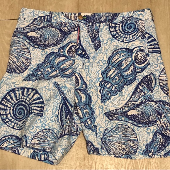 Vintage Lilly Pulitzer shell shorts - Picture 1 of 2